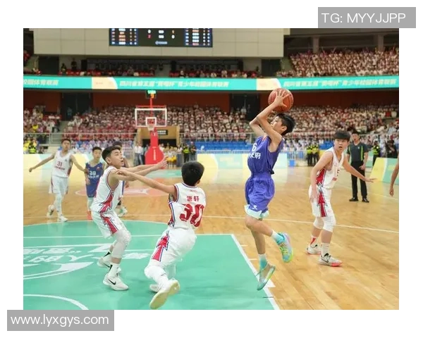 足球四川队与CBA冠军：四川队的赛季表现与挑战