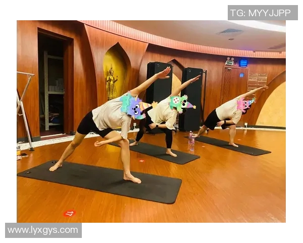 游泳锻炼如何提高身体素质与耐力,塑造完美体型的科学方法解析 游泳锻炼如何提高身体素质与耐力,塑造完美体型的科学方法解析